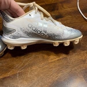 Adidas baseball / softball cleats